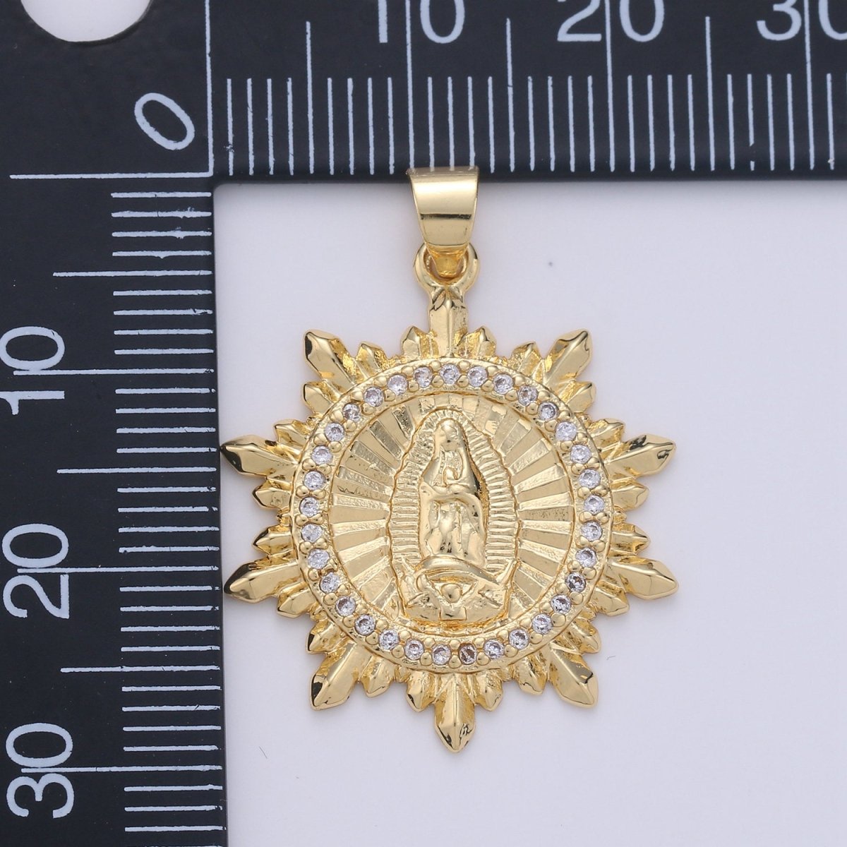 Virgin Mary Medallion Scalloped Edge, Decorative Edge,Round Coin Pendant in 24K Gold Filled Religious Jewelry Charm Pendant for Necklace