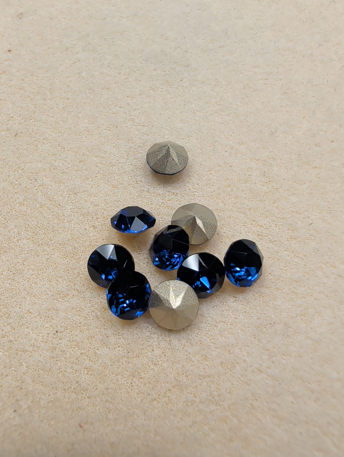 8mm Chaton Foiled, Preciosa