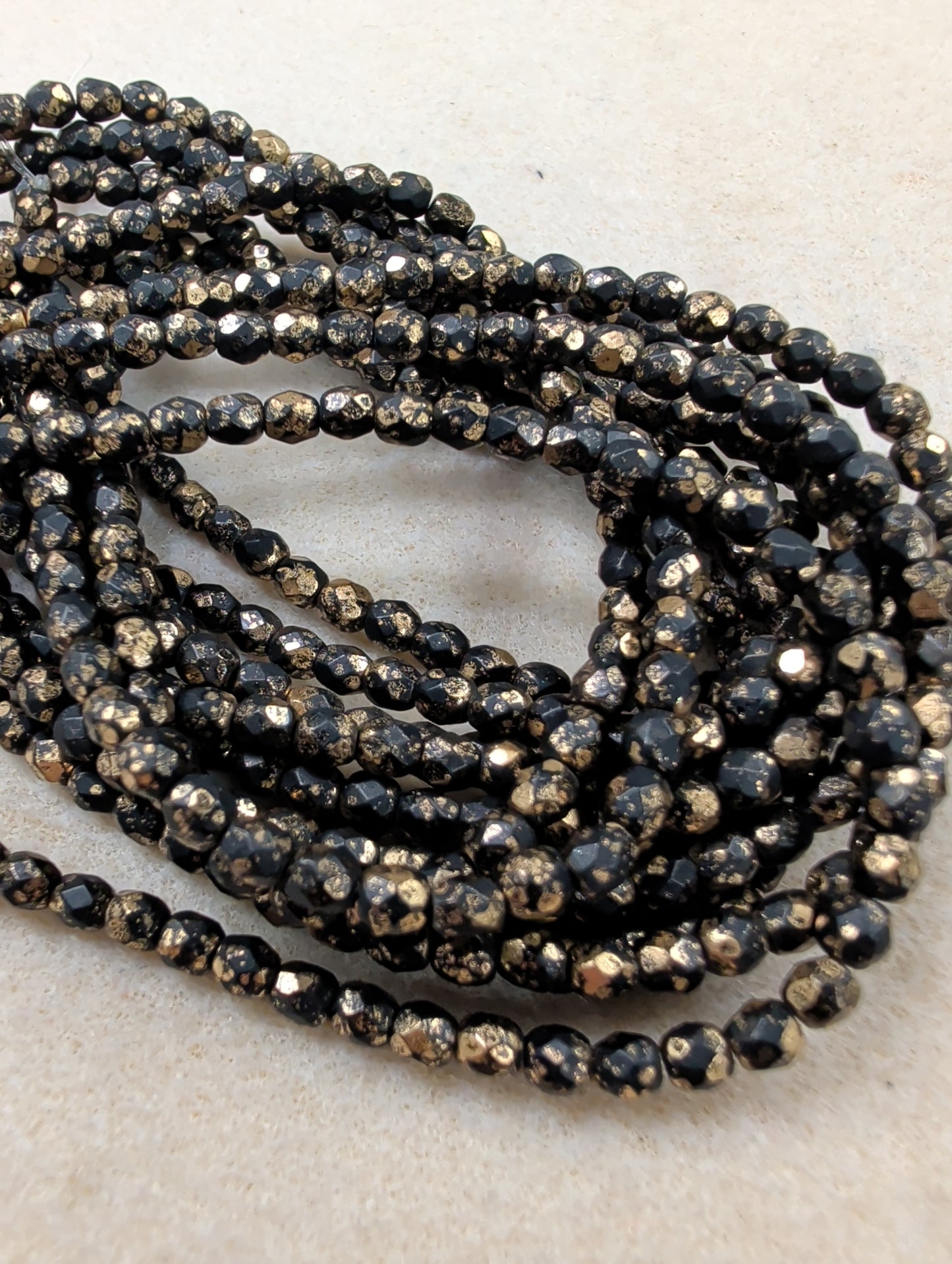 Fire Polish, Round, Black w/ Gold Finish, 4mm