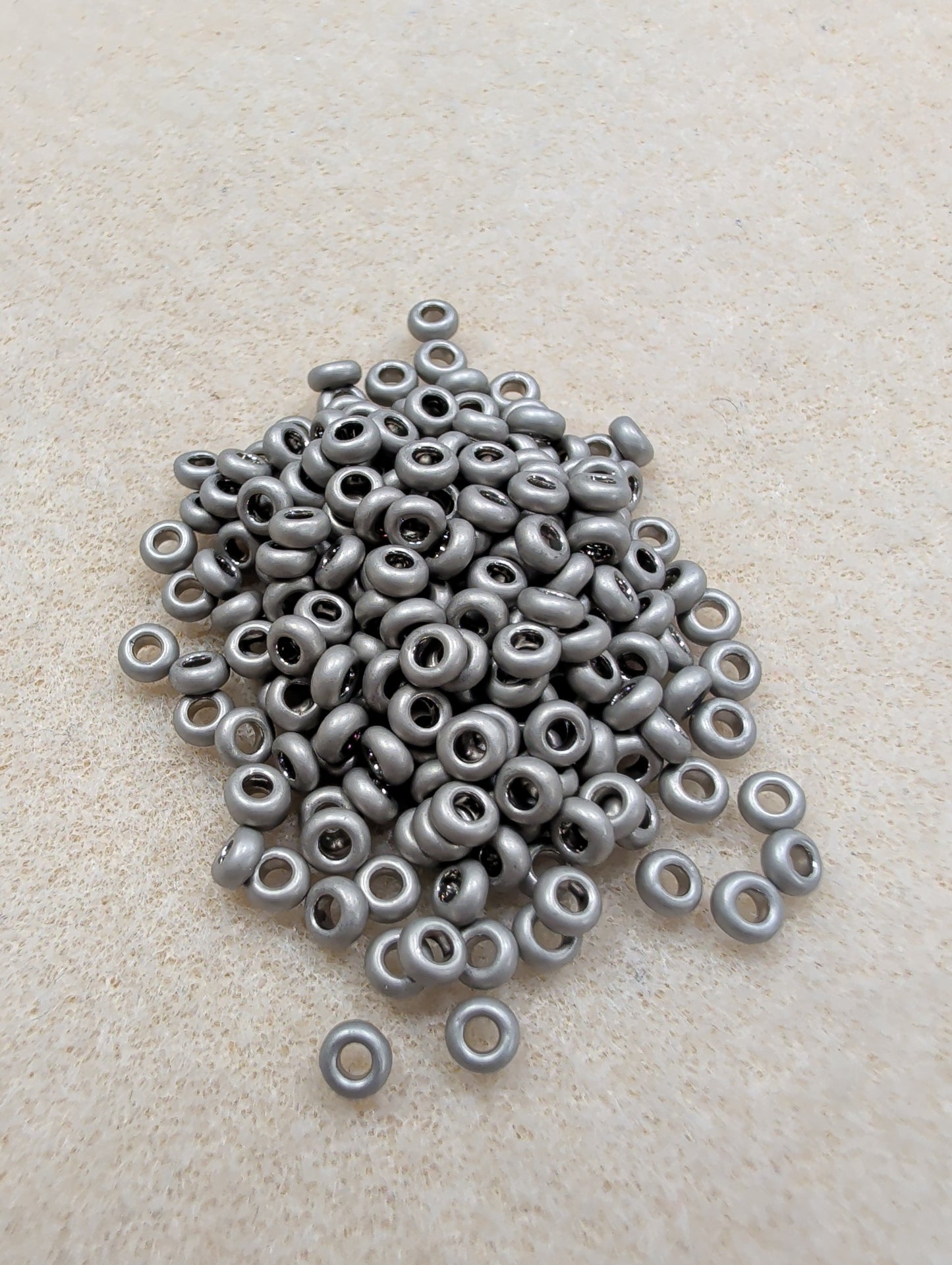 Demi Round, Size 10