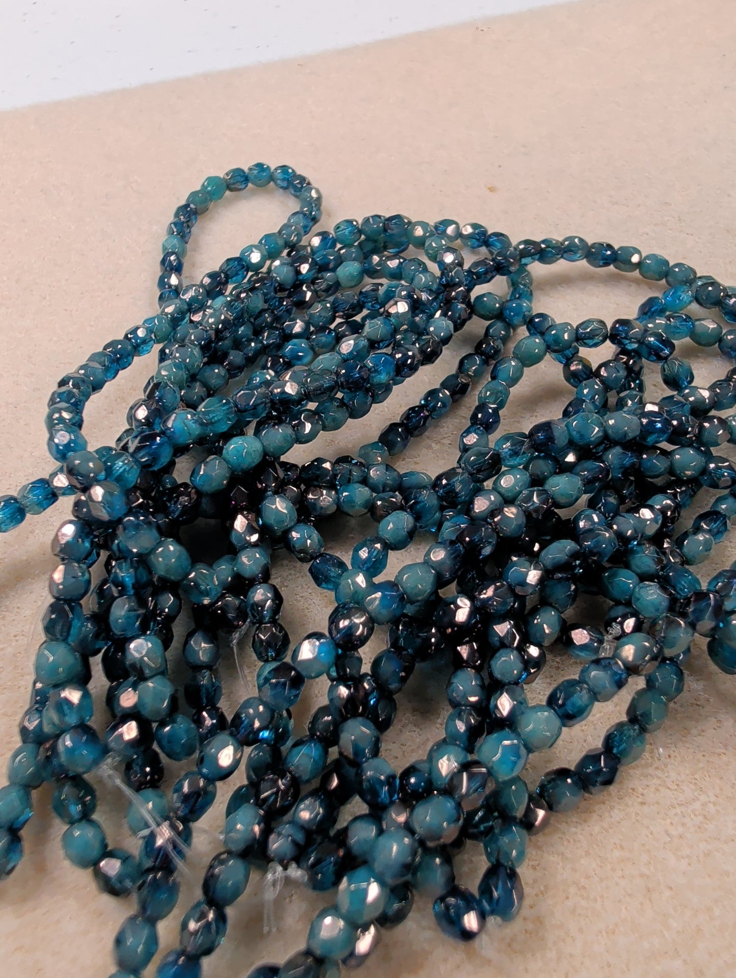 Fire Polish, Round, Pacific Blue w/ Luster Finish, 4mm